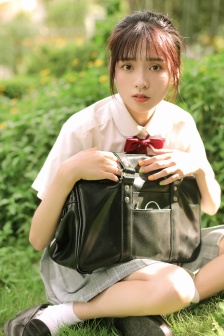 喜爱夜蒲2大尺度吃乳
